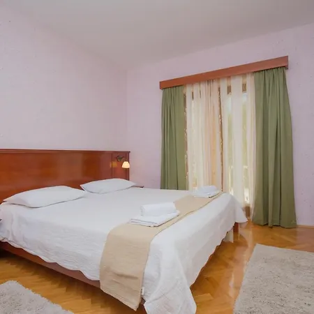 Plava Laguna 4* Primošten