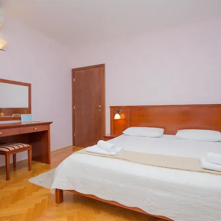 Plava Laguna 4* Primošten