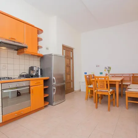 بيت ضيافة Plava Laguna Primošten