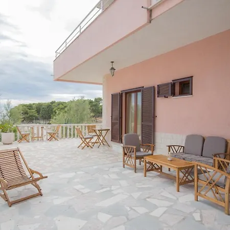 Plava Laguna 4*