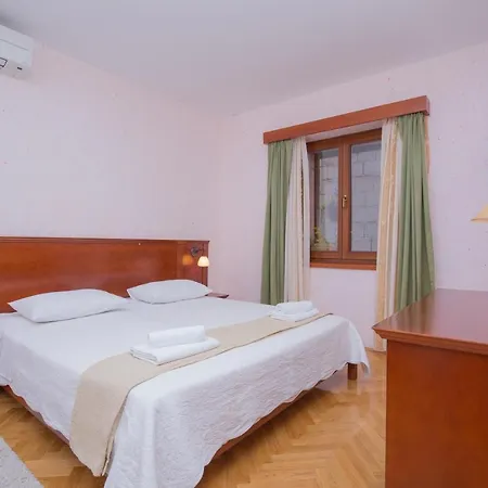 Plava Laguna Primošten