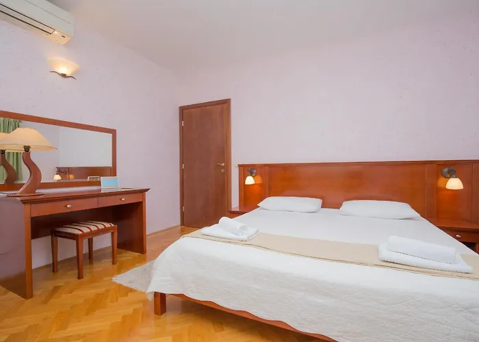 Plava Laguna 3* Primošten